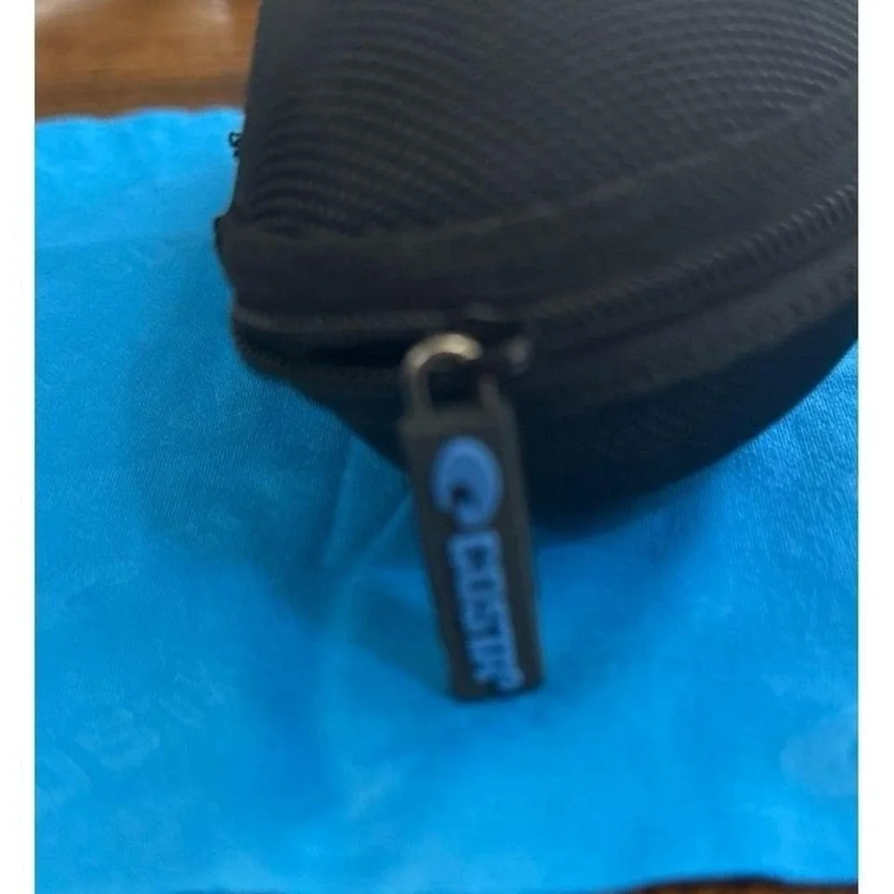 Costa sunglasses case‎ and cleaning towel